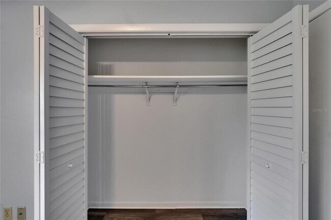 Building Photo - 16112 N 15th St