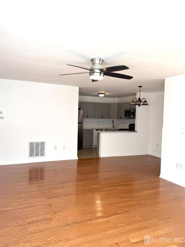 Building Photo - 202 Pennsylvania Way