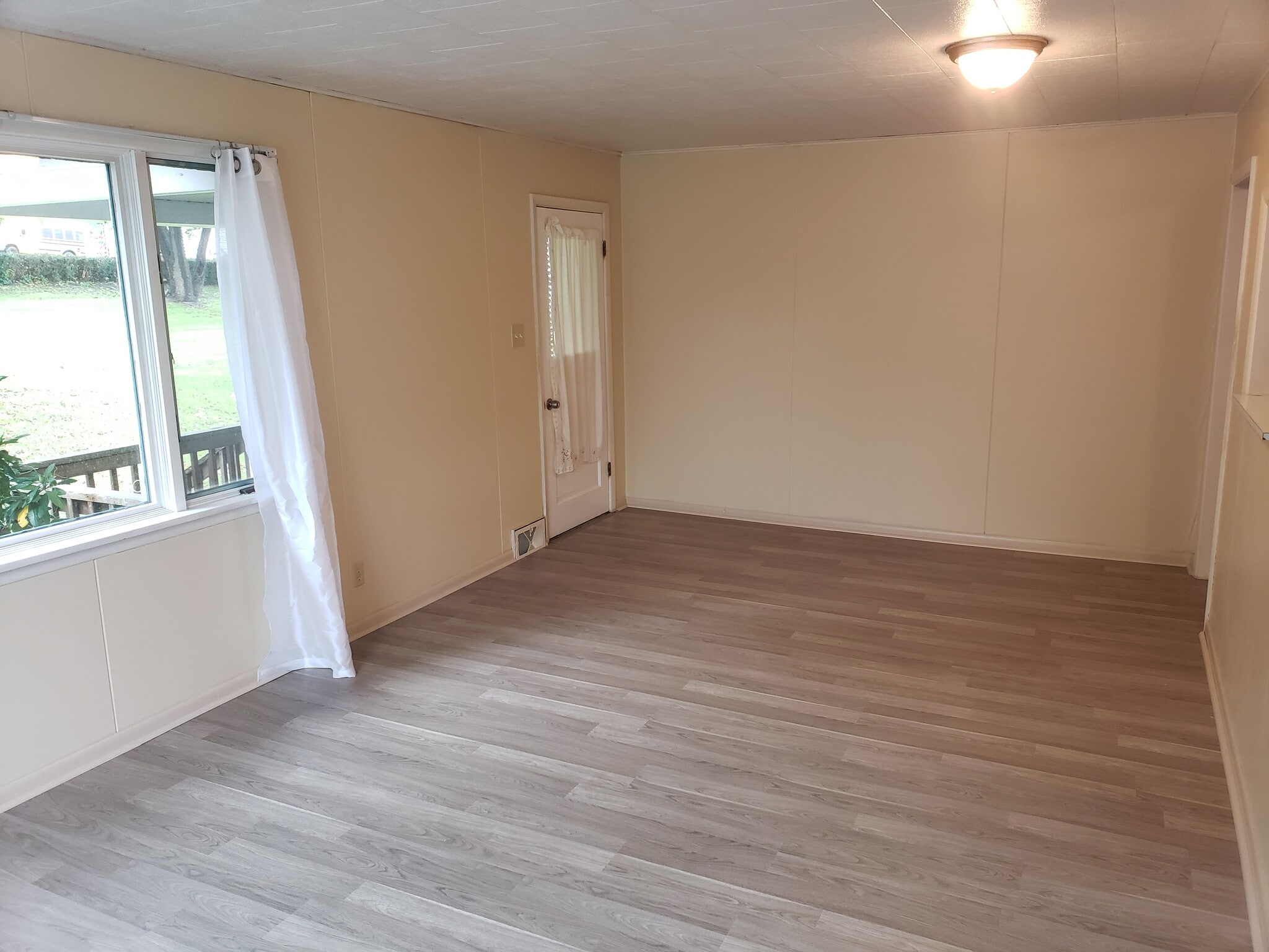 Dining Room - 105 Olive St