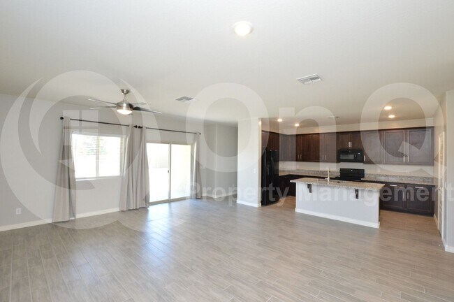 Building Photo - 367 E Kona Dr