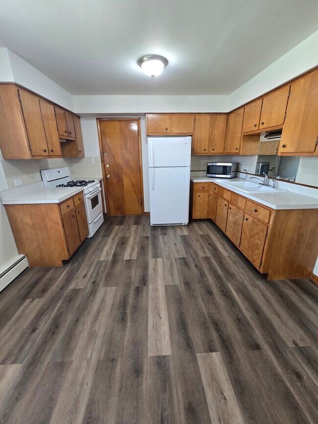 Building Photo - 517 Bethel Dr