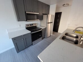 Building Photo - "Discover Comfort and Convenience: Spacious 2-Bed, 2-Bath Apartment in Las Vegas!"