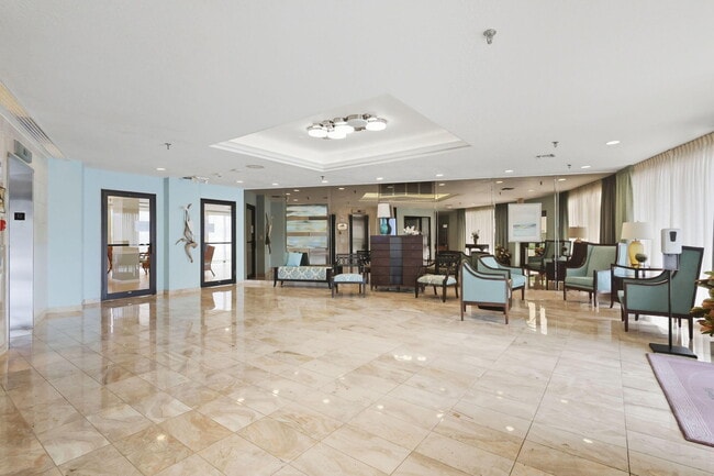 Building Photo - 801 S Ocean Dr