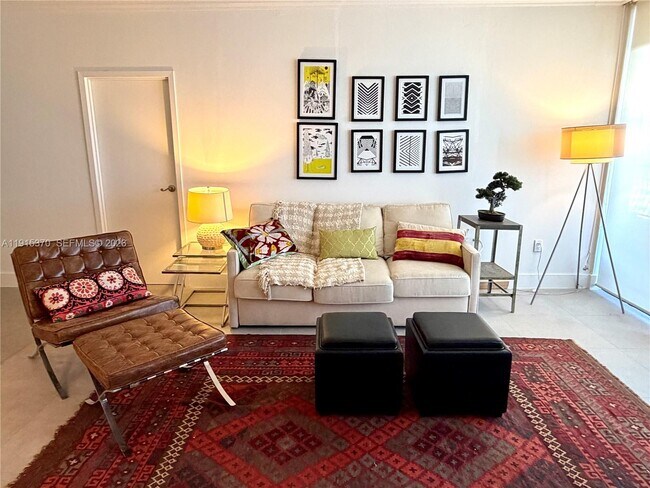 Building Photo - 555 NE 15th St