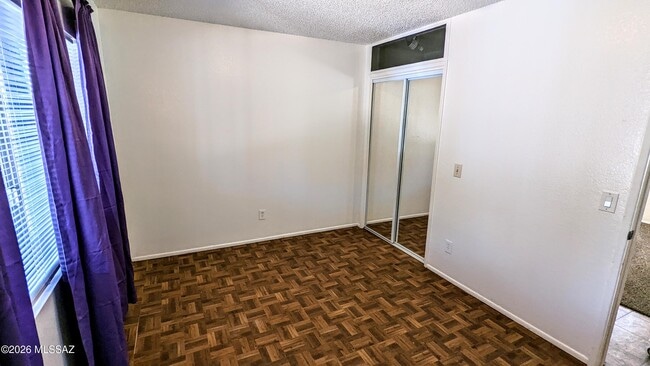 Building Photo - 3853 E Mainyard Pl