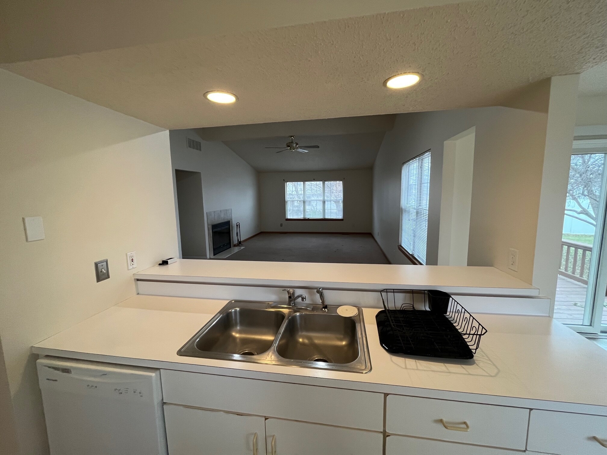 Building Photo - 3207 Amy Dr