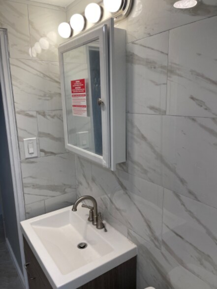 Building Photo - 1301 N Harrison St