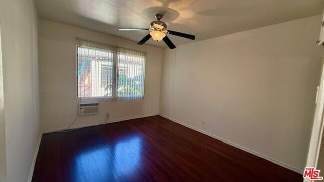 Building Photo - 1254 Smithwood Dr