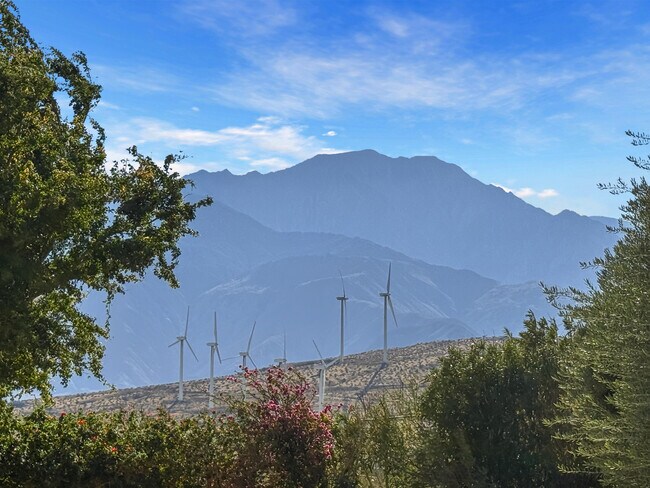 Building Photo - 60781 Painted Hills Rd