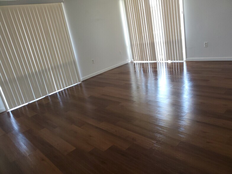 Building Photo - 7206 Donnell Pl