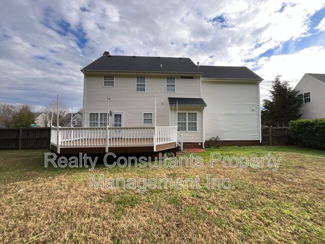 Building Photo - 4411 Laurel Run Dr