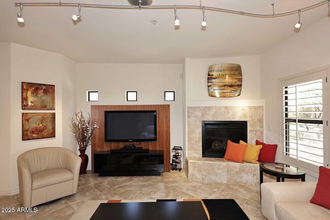 Building Photo - 21320 N 56th St