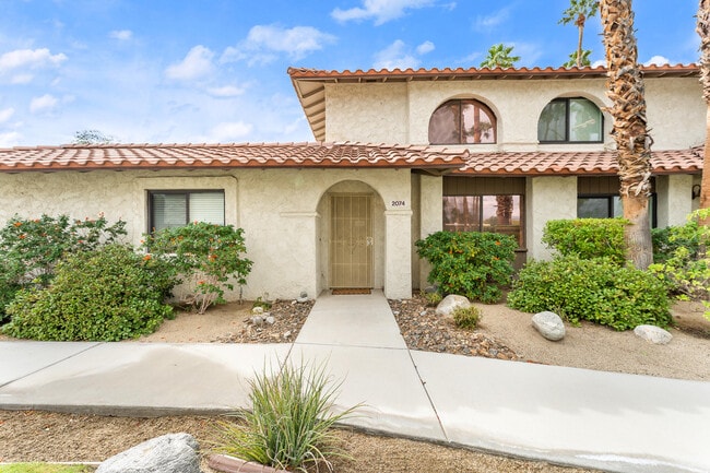 Primary Photo - 2074 N Mira Vista Way