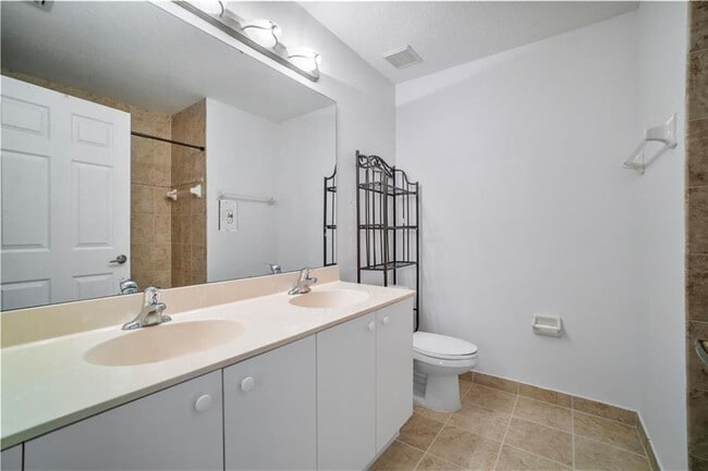 Building Photo - 6373 Landings Way