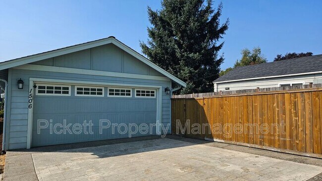 Building Photo - 1506 N Cambrian Ave