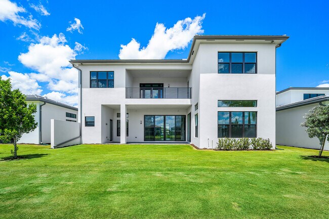 Building Photo - 9516 Riverside Pk Dr