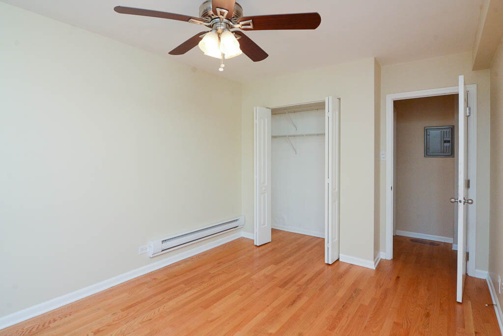 Building Photo - 4180 N Marine Dr