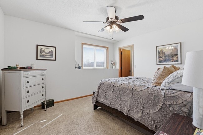 Building Photo - 4517 Three Rivers Dr