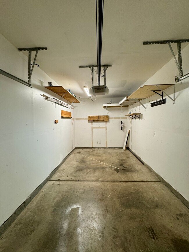 Building Photo - 3BR/2BA TOWNHOUSE IN BEREWICK - AVAILABLE ...