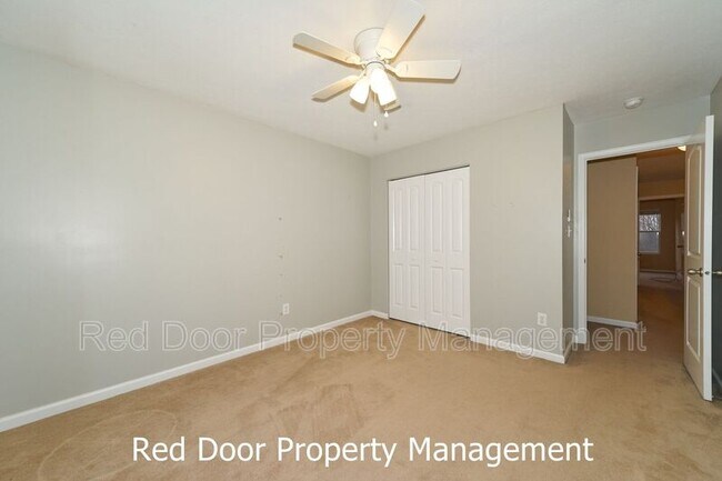 Building Photo - 7844 Bombay Ln