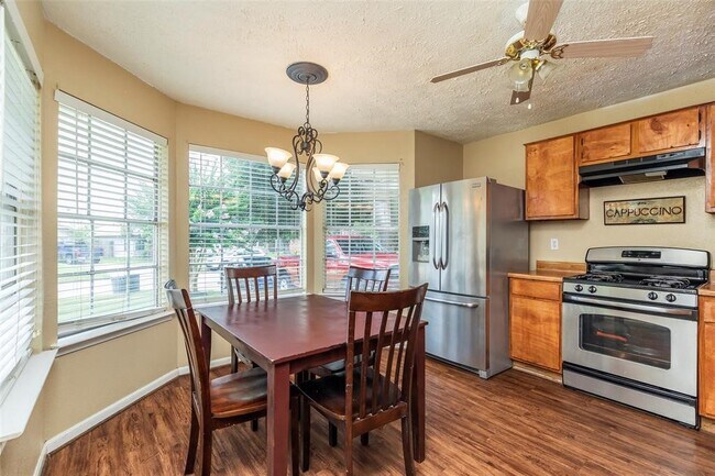 Building Photo - 12210 Westwold Dr