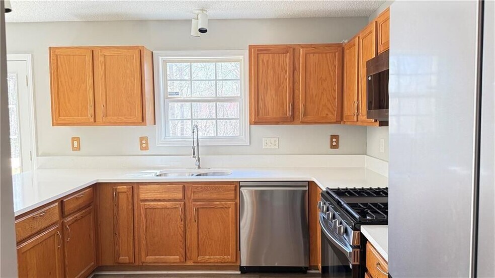 Building Photo - 273 Bainbridge Cir