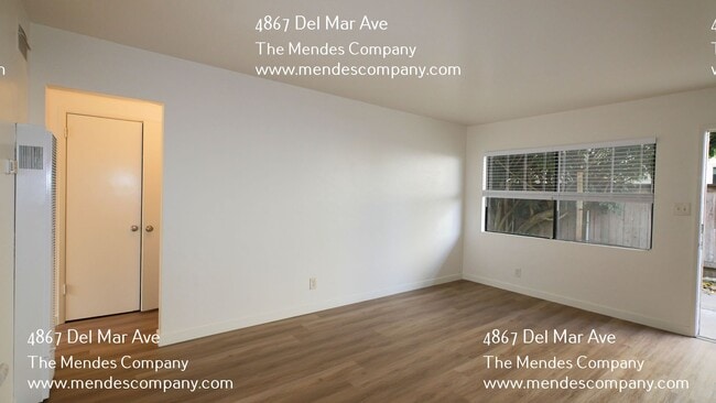 Building Photo - 4867 Del Mar Ave