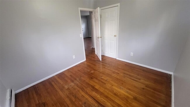 Building Photo - 40 Haviland Rd