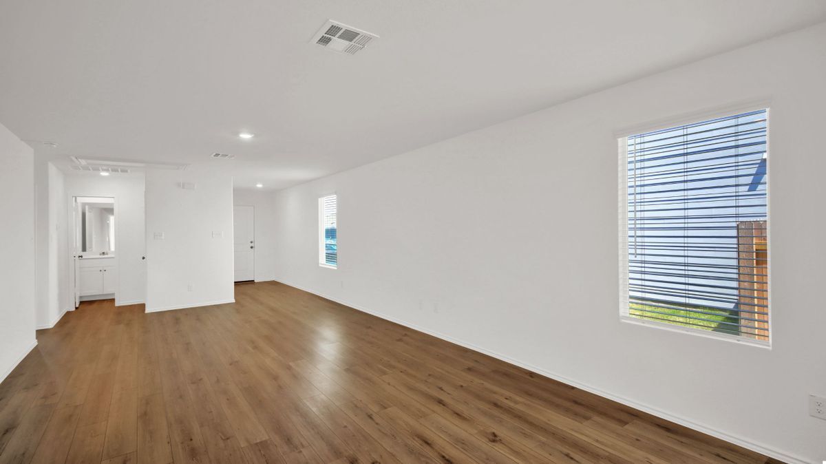 Building Photo - 136 Jack Browning Dr