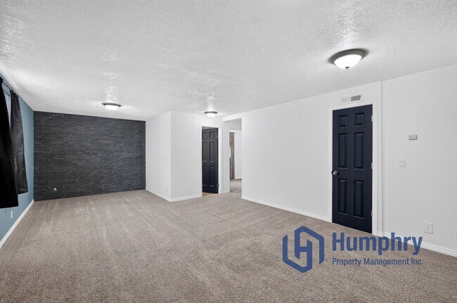 Building Photo - 13159 Ocotillo Dr