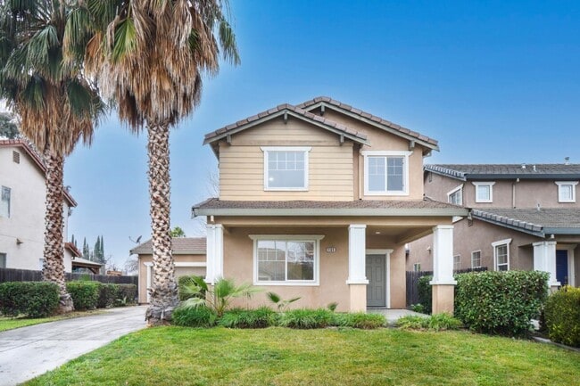 Building Photo - AVAILABLE NOW: HOME IN THE WESTERN EDGE OF...