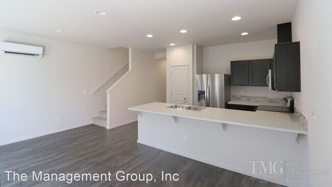 Building Photo - 3 br, 2.5 bath House - 2255 NE 118th Place