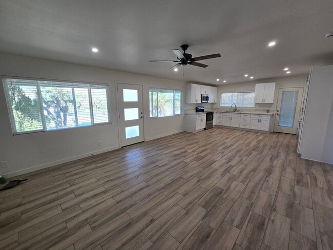 Building Photo - All Brand New!!