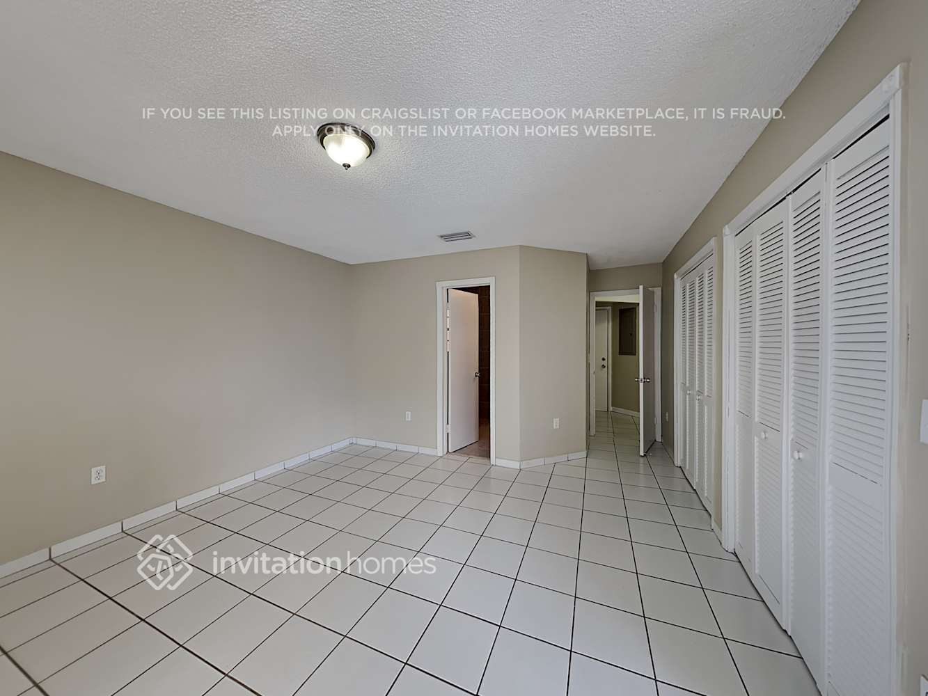 Building Photo - 4711 SW 142nd Ct