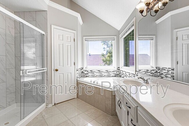 Building Photo - 14651 W 141st Dr
