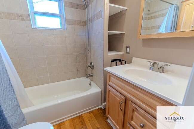 Building Photo - 1401 Cooksie St