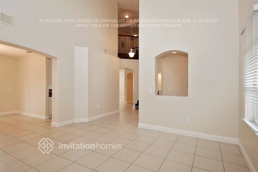 Building Photo - 12433 SW 122nd Ct