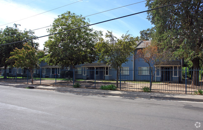 Building Photo - Village Park Apartments