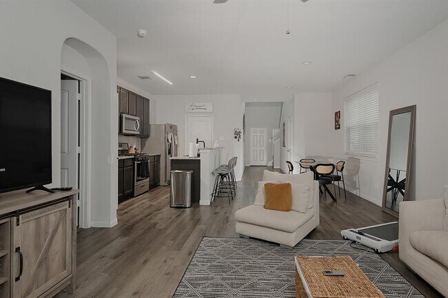 Building Photo - 23655 Goodfellow Dr