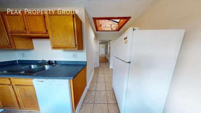 Building Photo - 1368 Indianola Ave