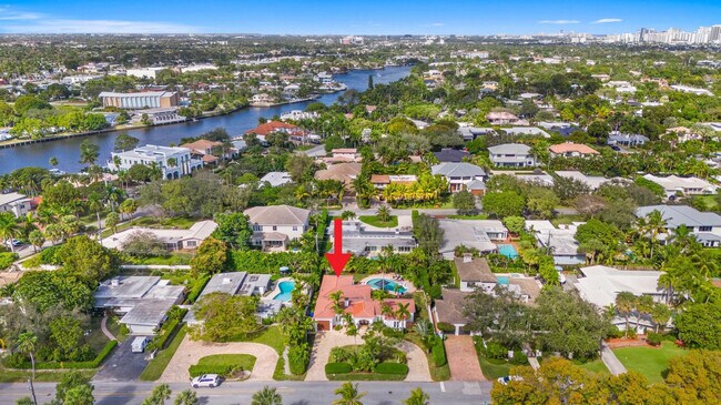 Building Photo - 2317 NE 12th St