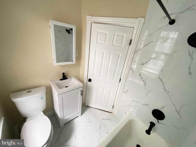 Building Photo - 3543 Stouton St