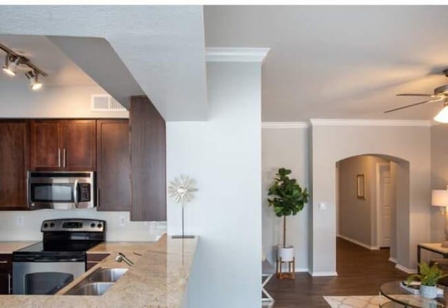 Building Photo - 1 bedroom in Dallas TX 75206