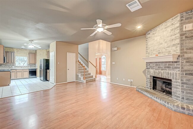 Building Photo - 5815 Henniker Dr