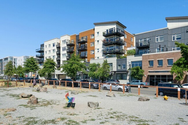 Building Photo - 15100 6th Ave SW