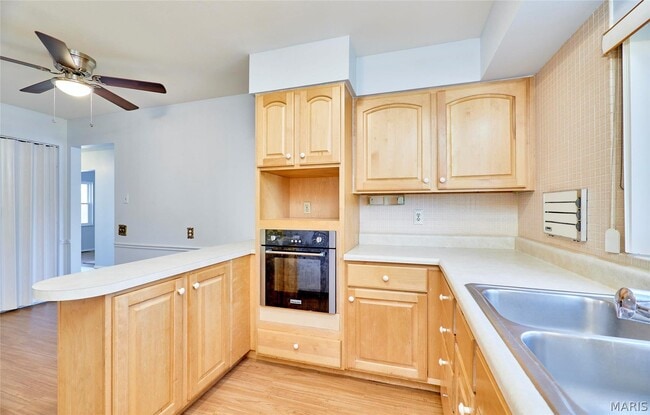 Building Photo - 815 Montmartre Ct