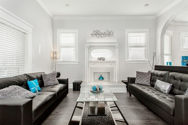 Building Photo - 4719 Junius St