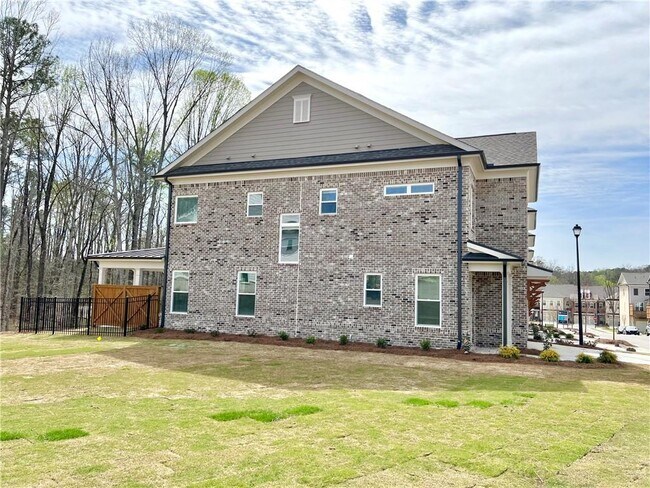 Building Photo - 1562 Wellborn Walk