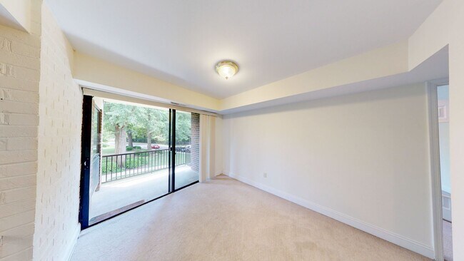 Building Photo - 2114 Bonnywood Ln