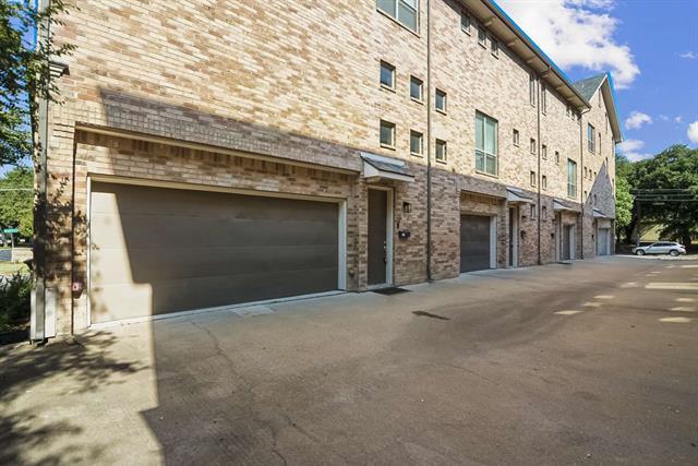 Building Photo - 1333 St Joseph St